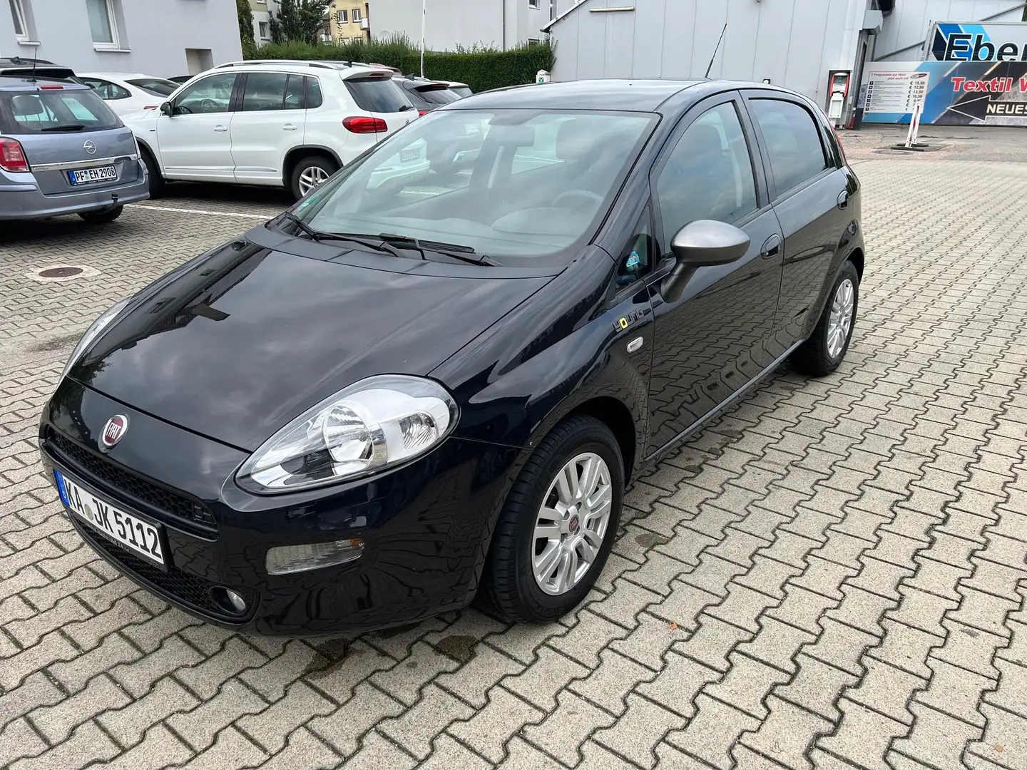 Fiat Punto 1,2 Schwarz - 1