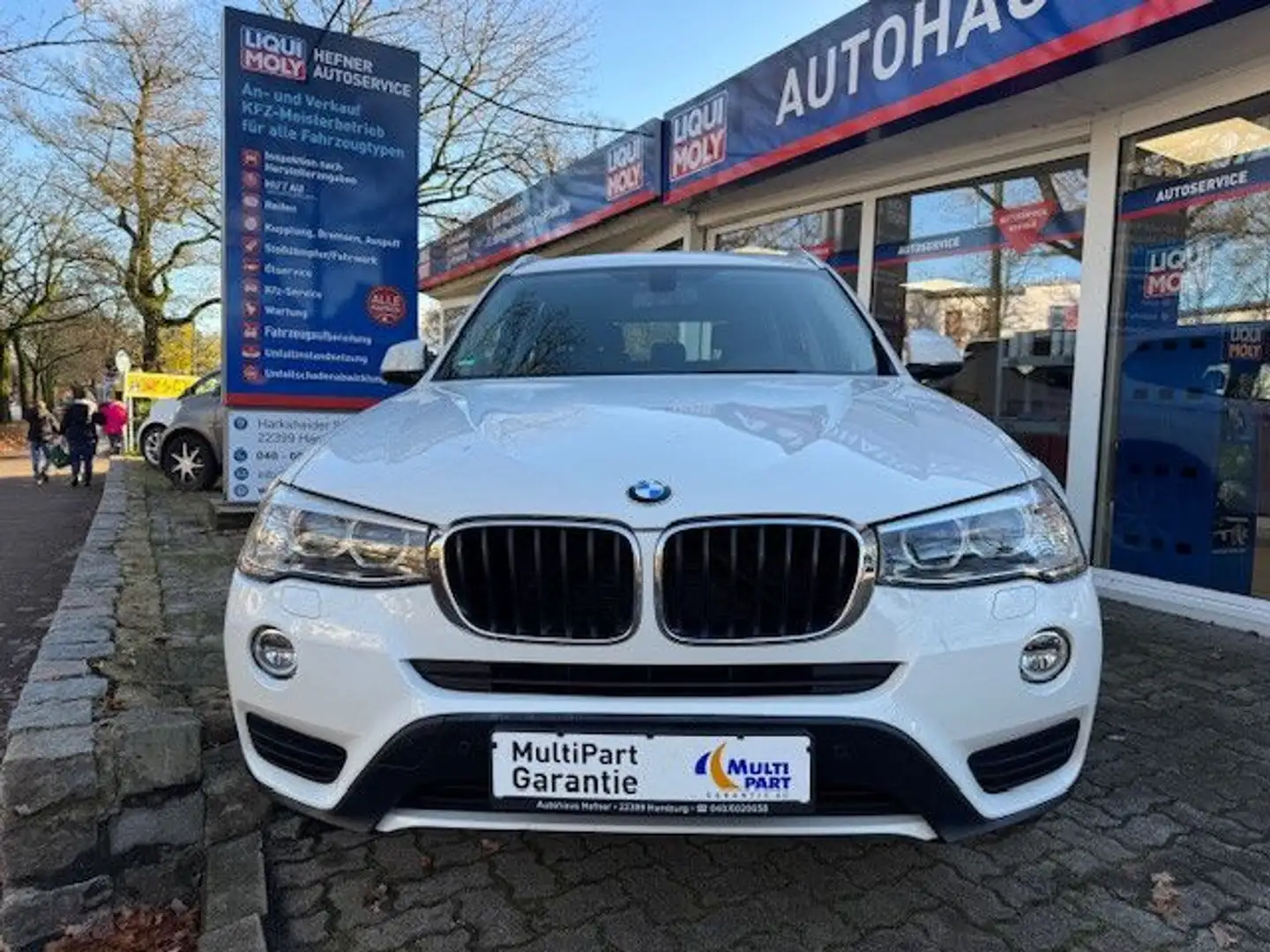 BMW X3 xDrive 20 i Weiß - 2