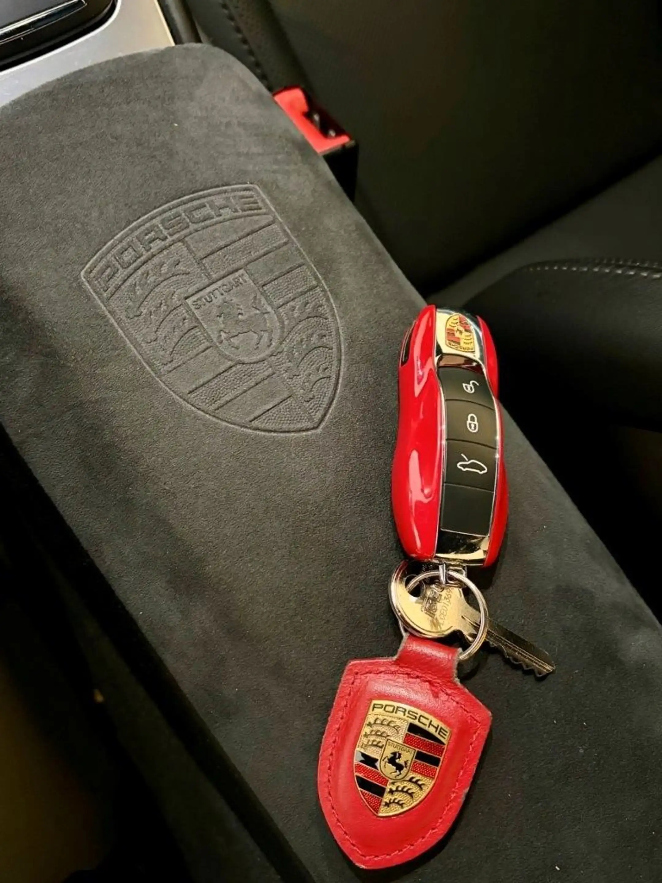 Porsche 991 911 Turbo; Voll, Sport-Chrono, 17.000Km — photo 13