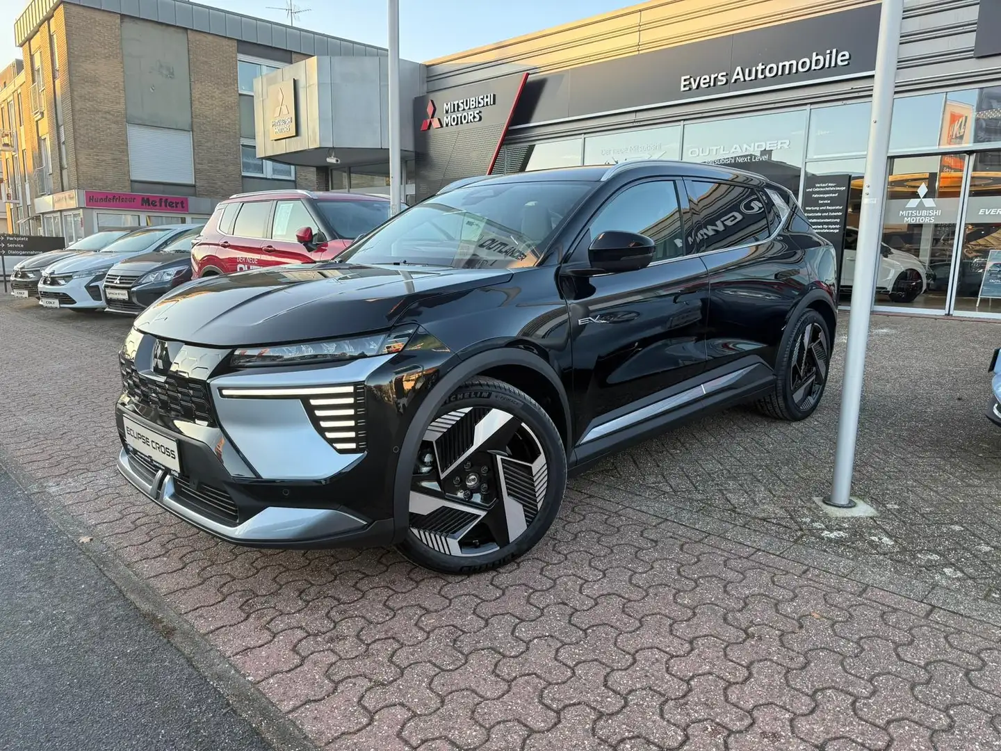 Mitsubishi Eclipse Cross 87 kWh 22kW Diamant Top *Pano*LED Zwart - 2