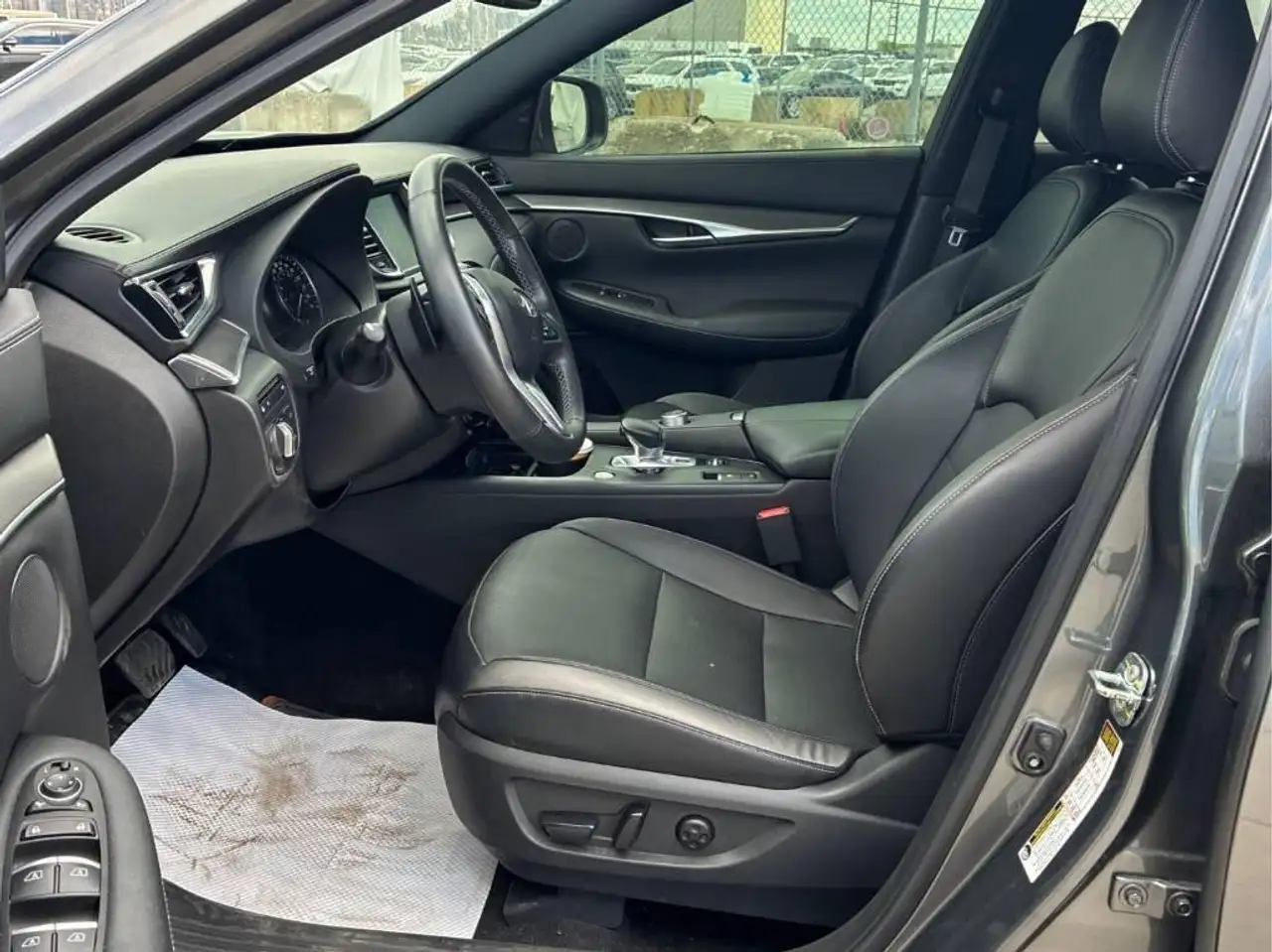 Infiniti QX50 снимка Infiniti QX50