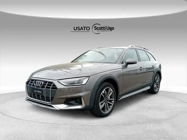 Audi A4 allroad Allroad 40 2.0 tdi mhev Identity Contrast quattro 204cv s-tronic