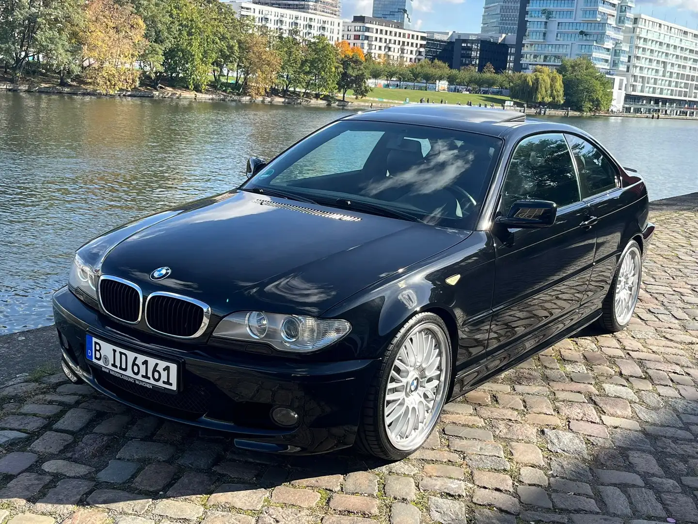 BMW 330 330 Ci M-Paket II Negru - 1