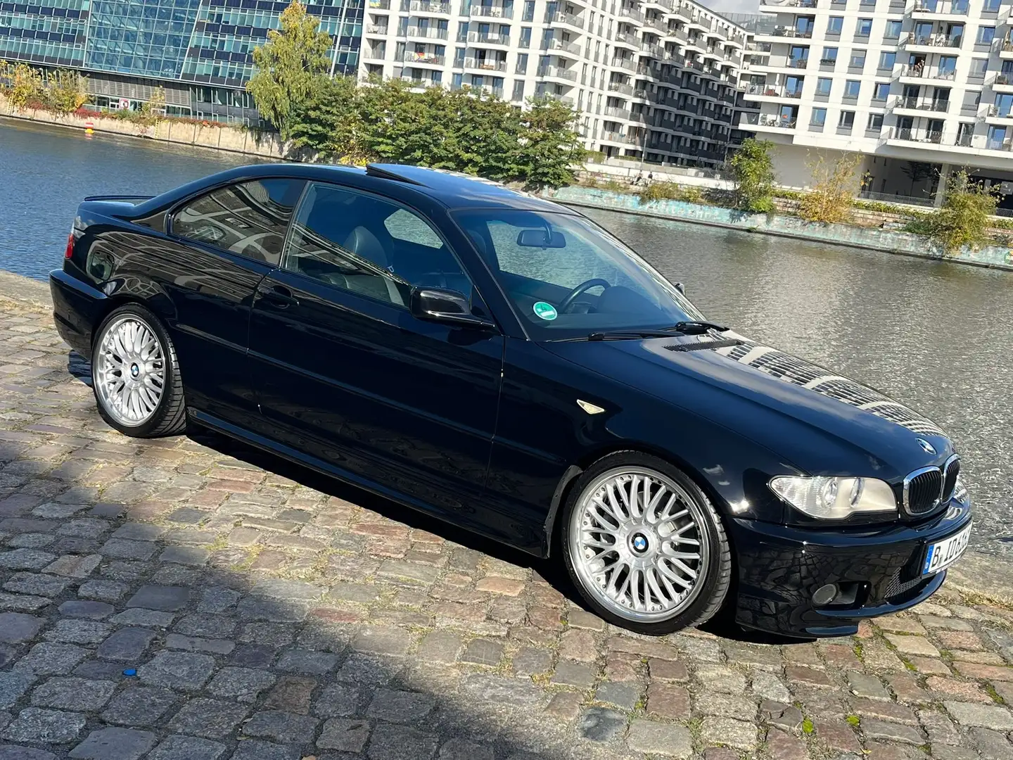 BMW 330 330 Ci M-Paket II Negru - 2