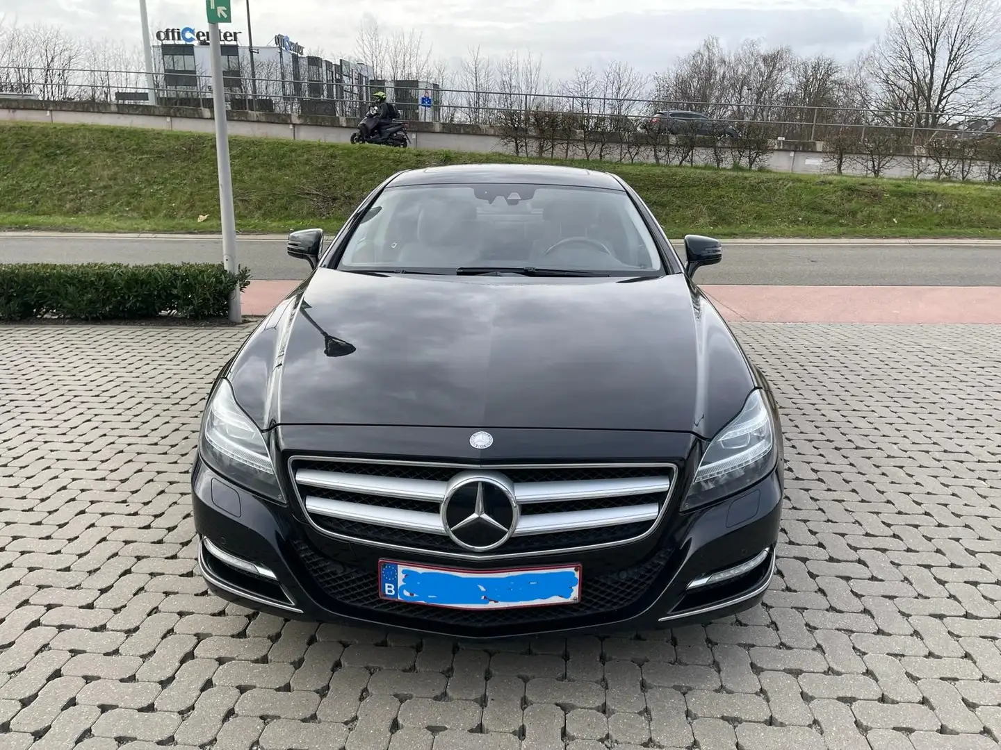 Mercedes-Benz CLS 250 CLS 250 CDI DPF BlueEFFICIENCY 7G-TRONIC Edition 1 crna - 2
