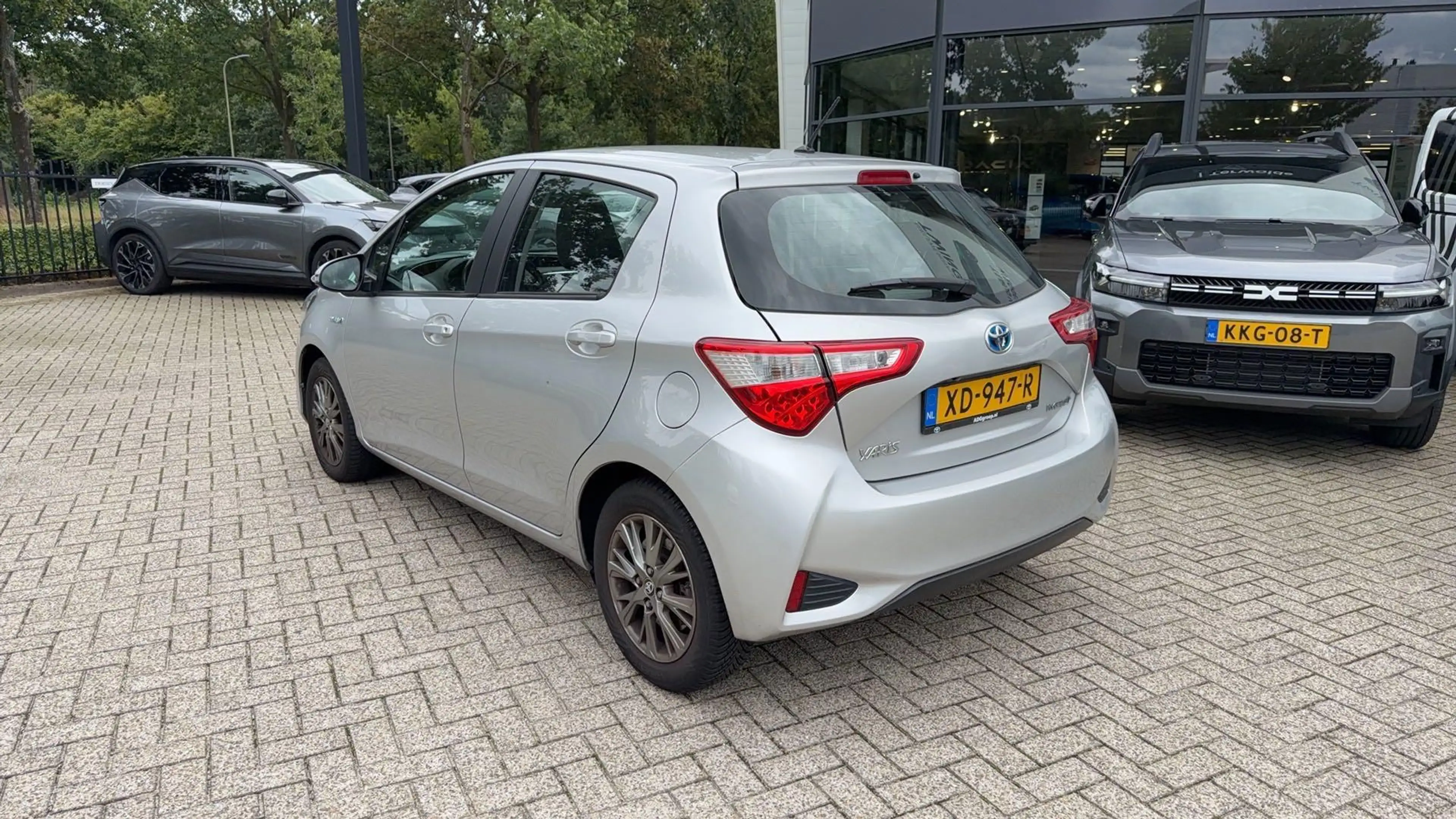 Toyota Yaris 1.5 Hybrid Feel! | Parkeercamera | Climate Control — photo 3