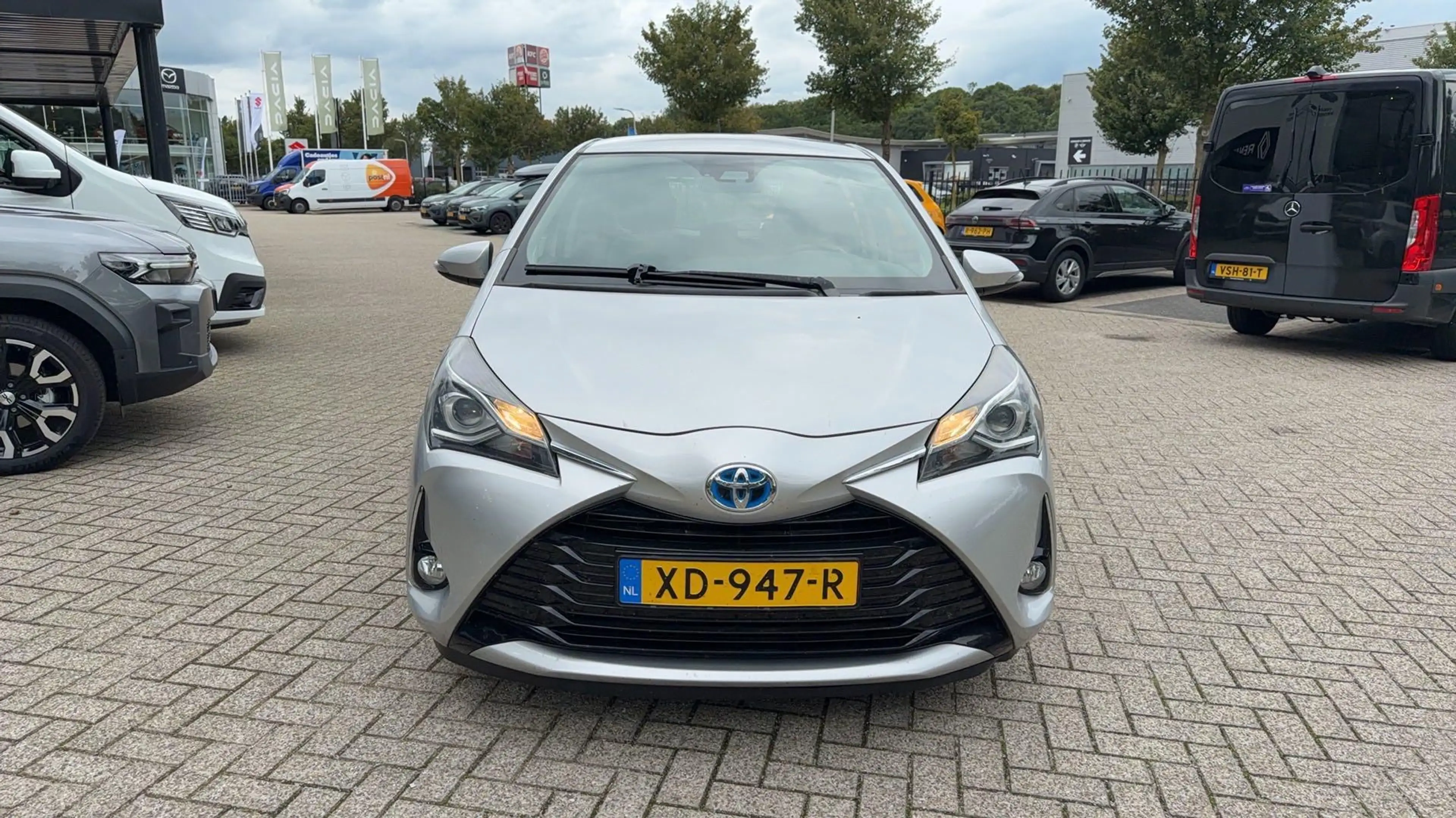 Toyota Yaris 1.5 Hybrid Feel! | Parkeercamera | Climate Control — photo 7
