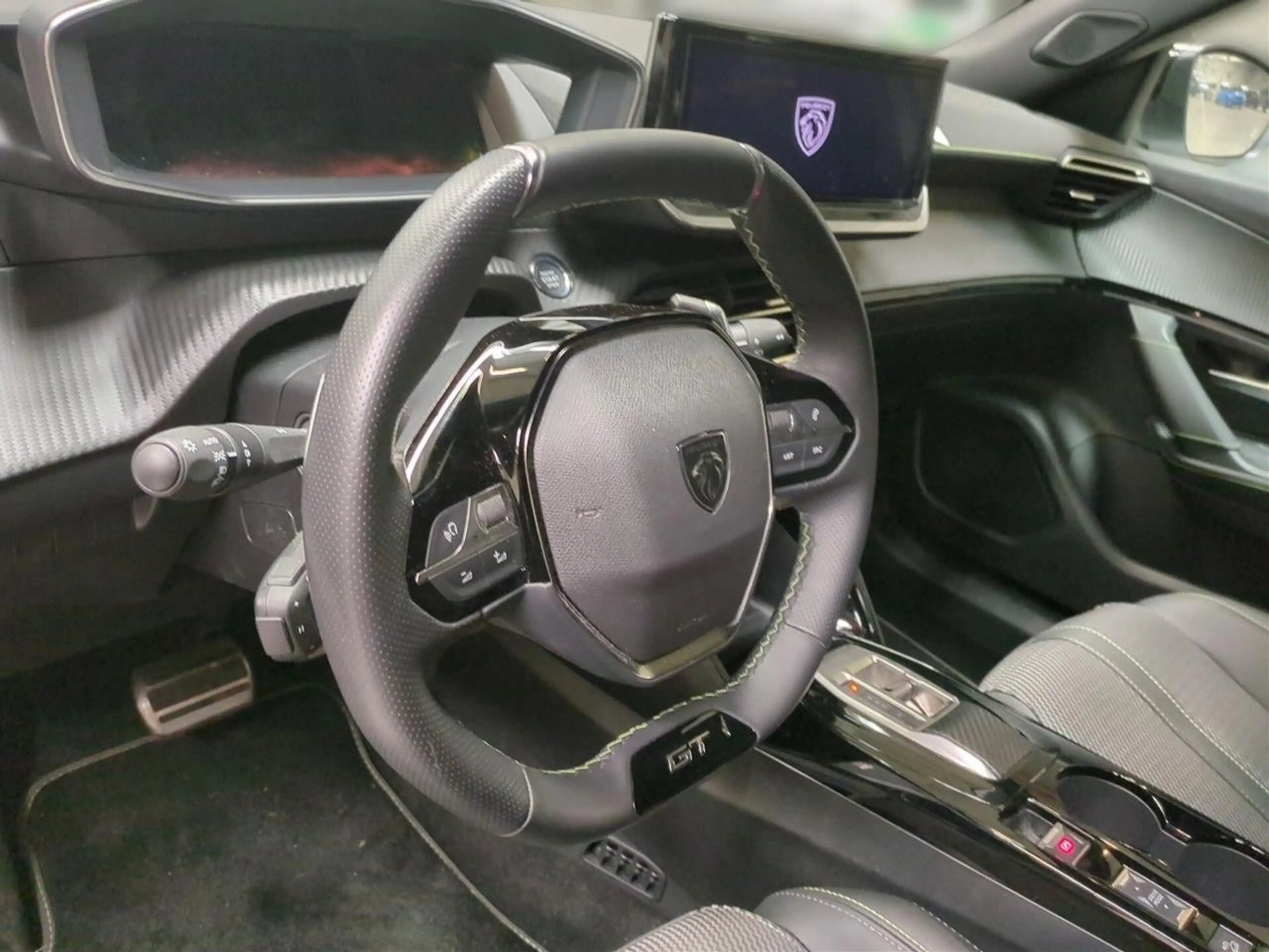 Peugeot 2008 Neuer 2008 GT HYBRID 145 e-DSC6 *SCHIEBEDACH* — photo 9
