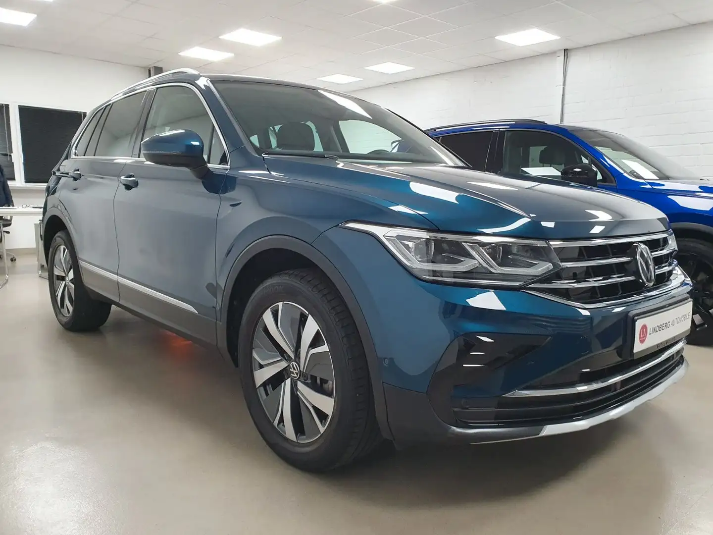 Volkswagen Tiguan Elegance eHybrid Blau - 2