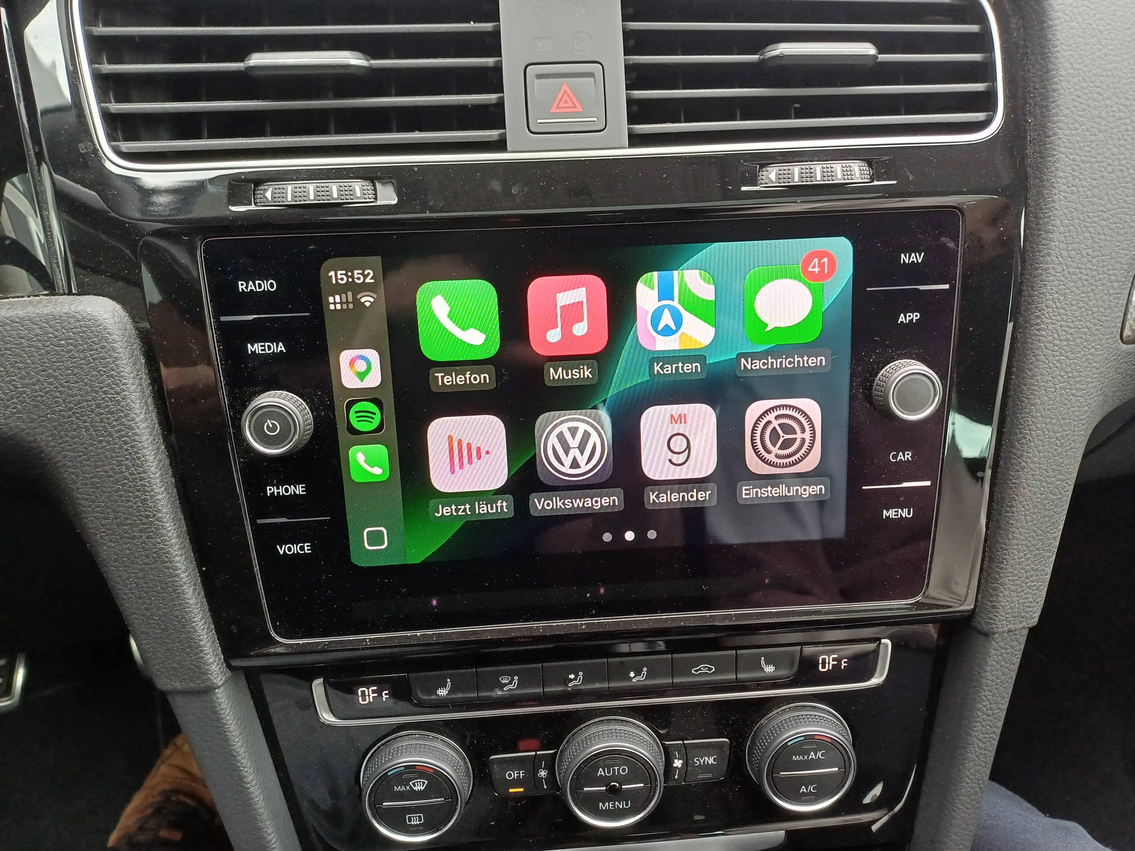 Volkswagen Golf Join BlueMotion — photo 12
