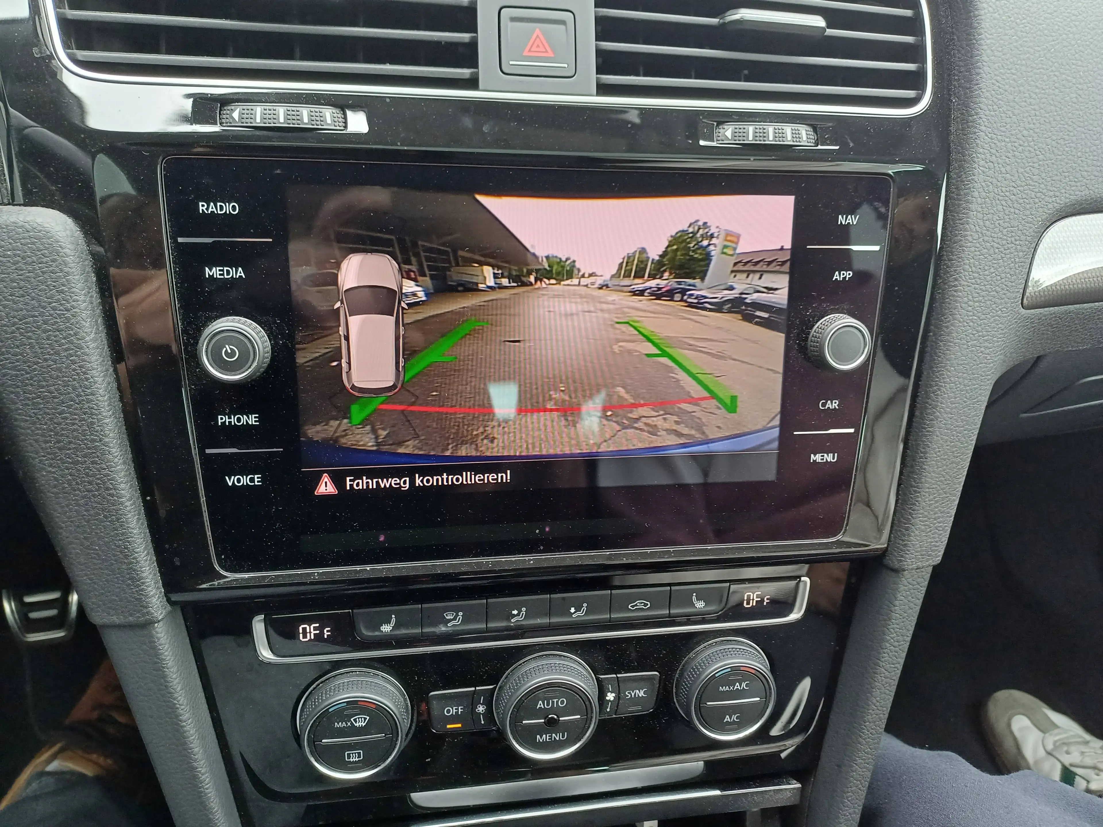 Volkswagen Golf Join BlueMotion — photo 13