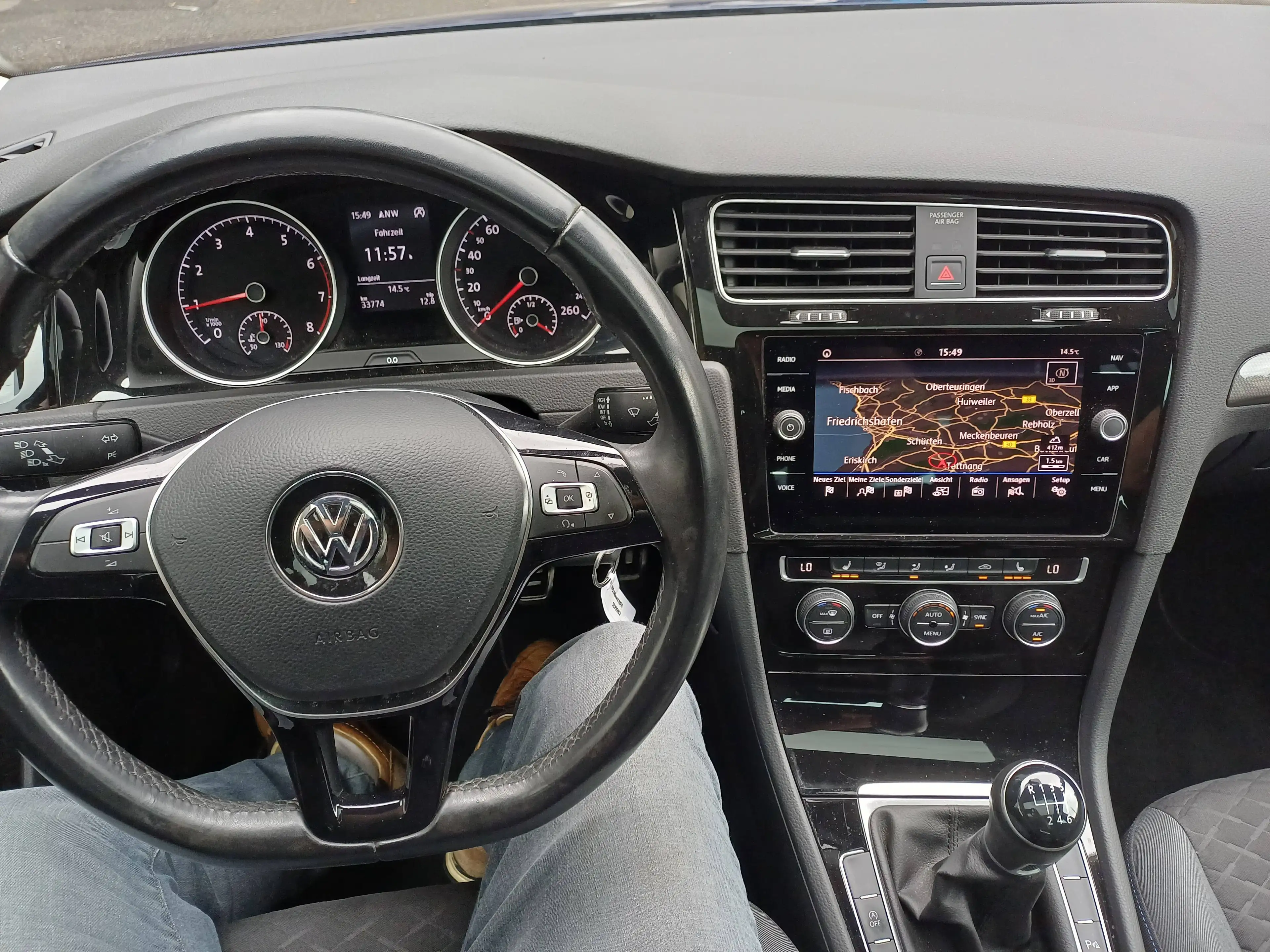 Volkswagen Golf Join BlueMotion — photo 11