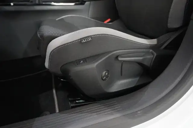 Opel Astra view 14
