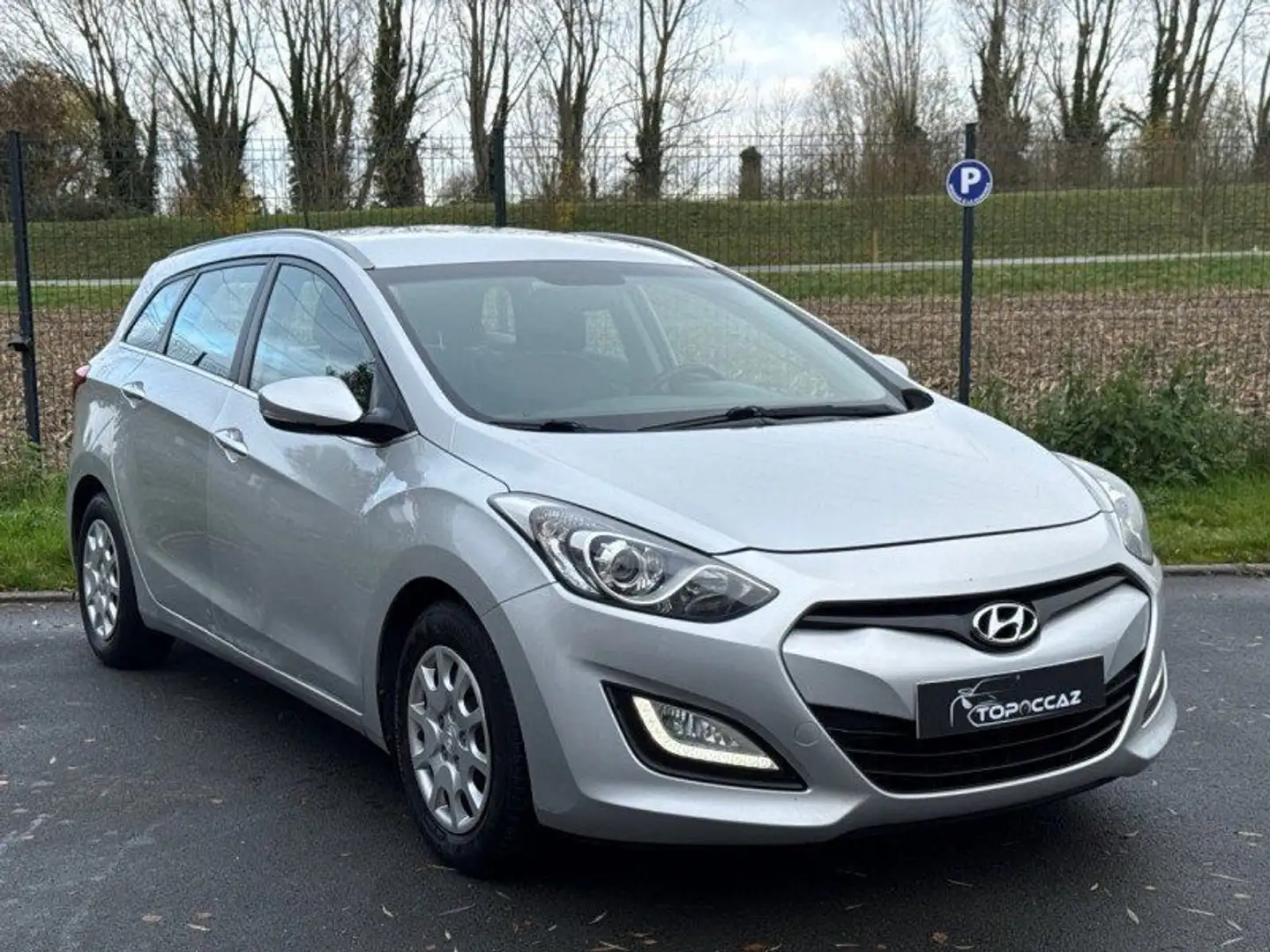 Hyundai i30 SW 1.6 CRDI 110CH PACK INVENTIVE * 10/2013 * GARANTIE Gris - 2