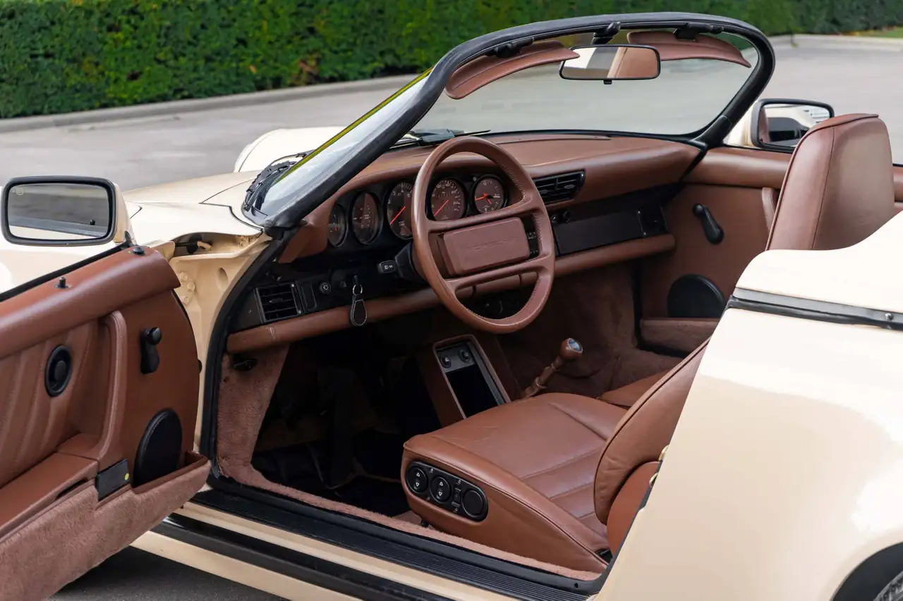 Porsche 911 3.2 Speedster / Narrow Body / COA / 111-points, foto 12