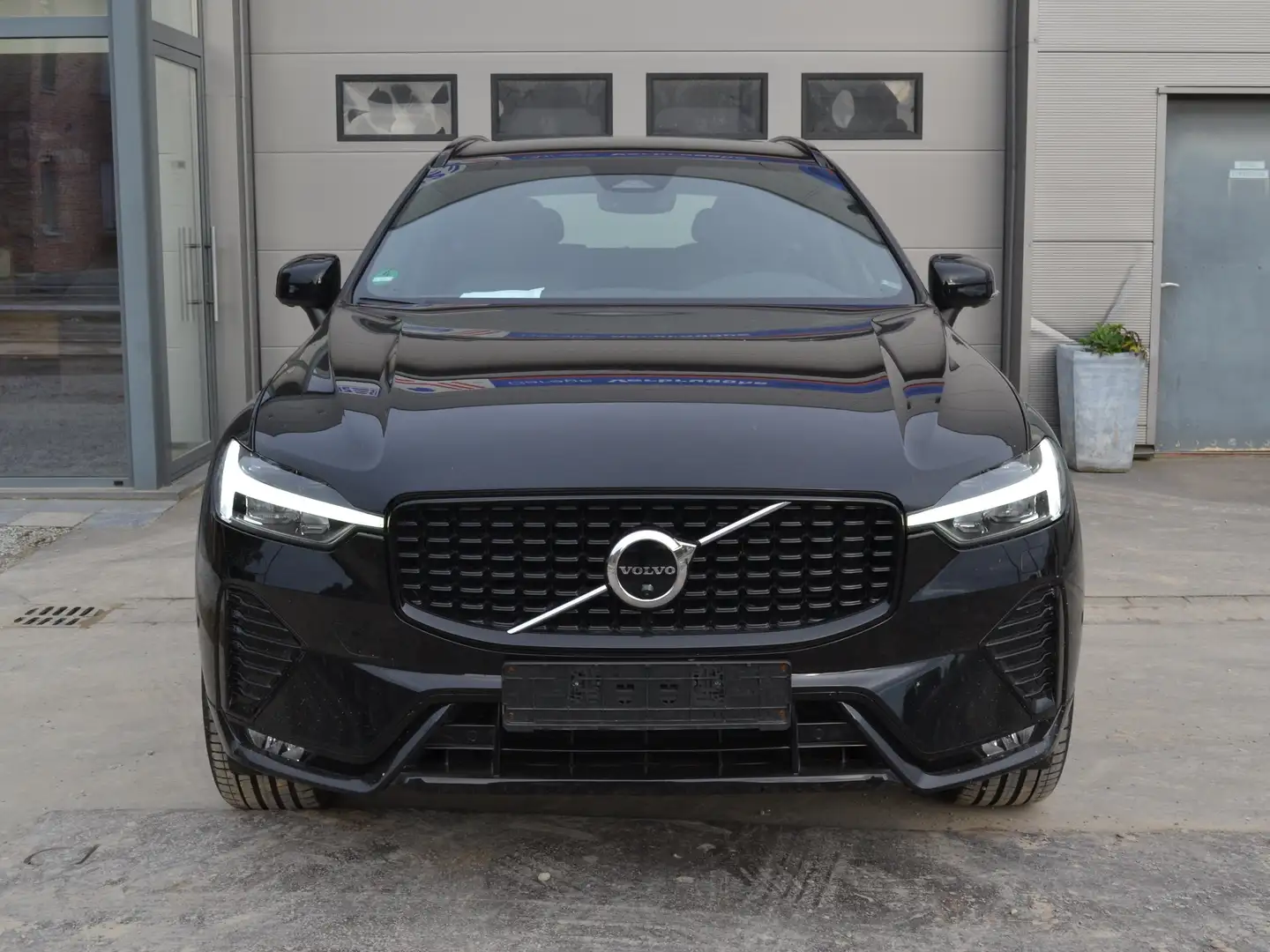 Volvo XC60 B4/R-DESIGN/TREKHAAK Zwart - 2