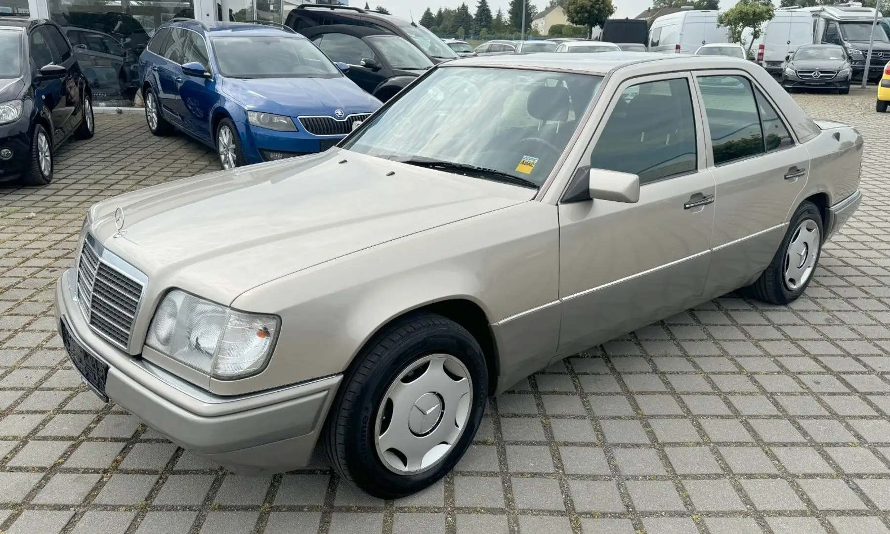Mercedes-Benz E 200 Lim. W124 ZV/SD Gri - 1
