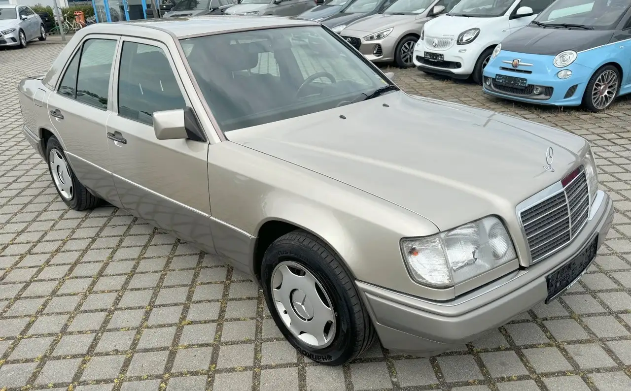 Mercedes-Benz E 200 Lim. W124 ZV/SD, foto 3