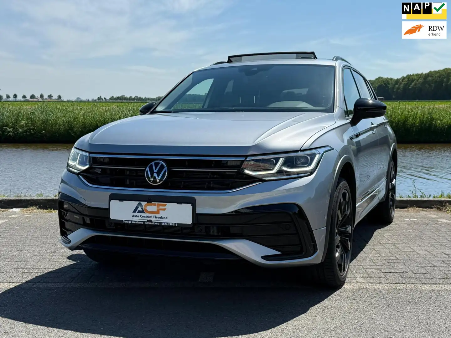 Volkswagen Tiguan 2.0 TSI 4Motion R-Line/Blackline Edition werkelijk Silber - 1