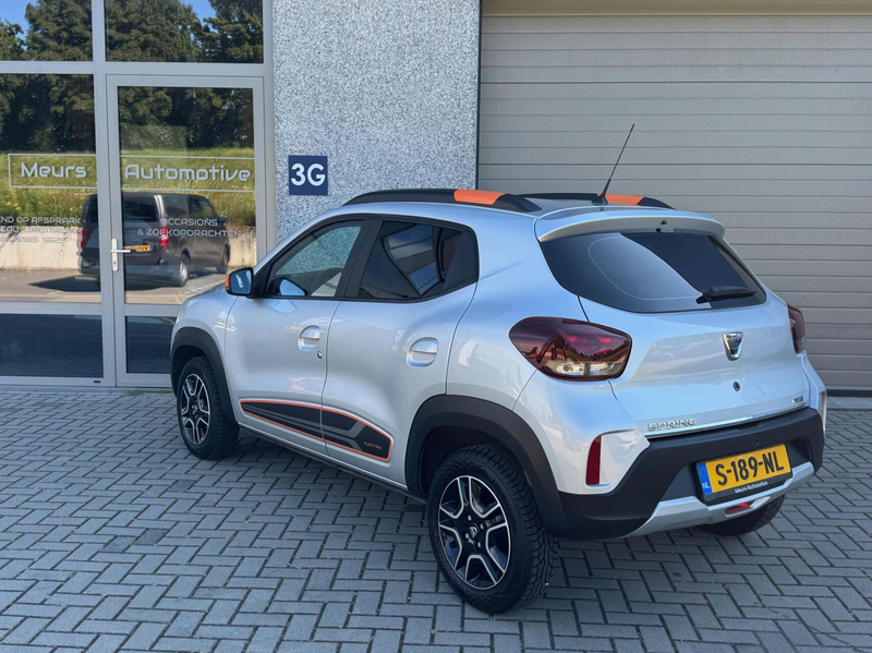 Dacia Spring Comfort Plus (Orange Pack) 27 kWh DC Lader/Navi/Ca — photo 2