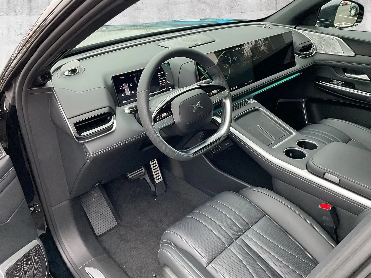 Xpeng G9 2024 AWD Performance *MASSAGESITZE*SITZHEIZUNG*NAV Schwarz - 2