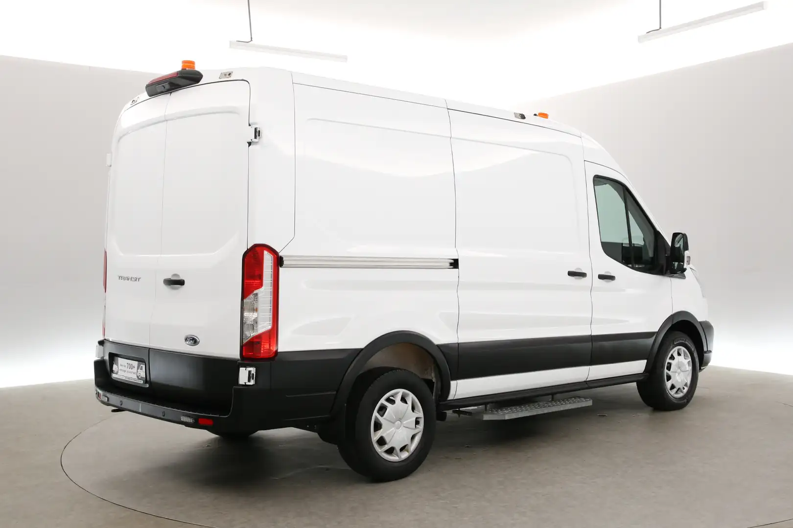 Ford Transit 350 2.0 TDCI L2H2 Trend | Airco | Camera | Cruise Wit - 2