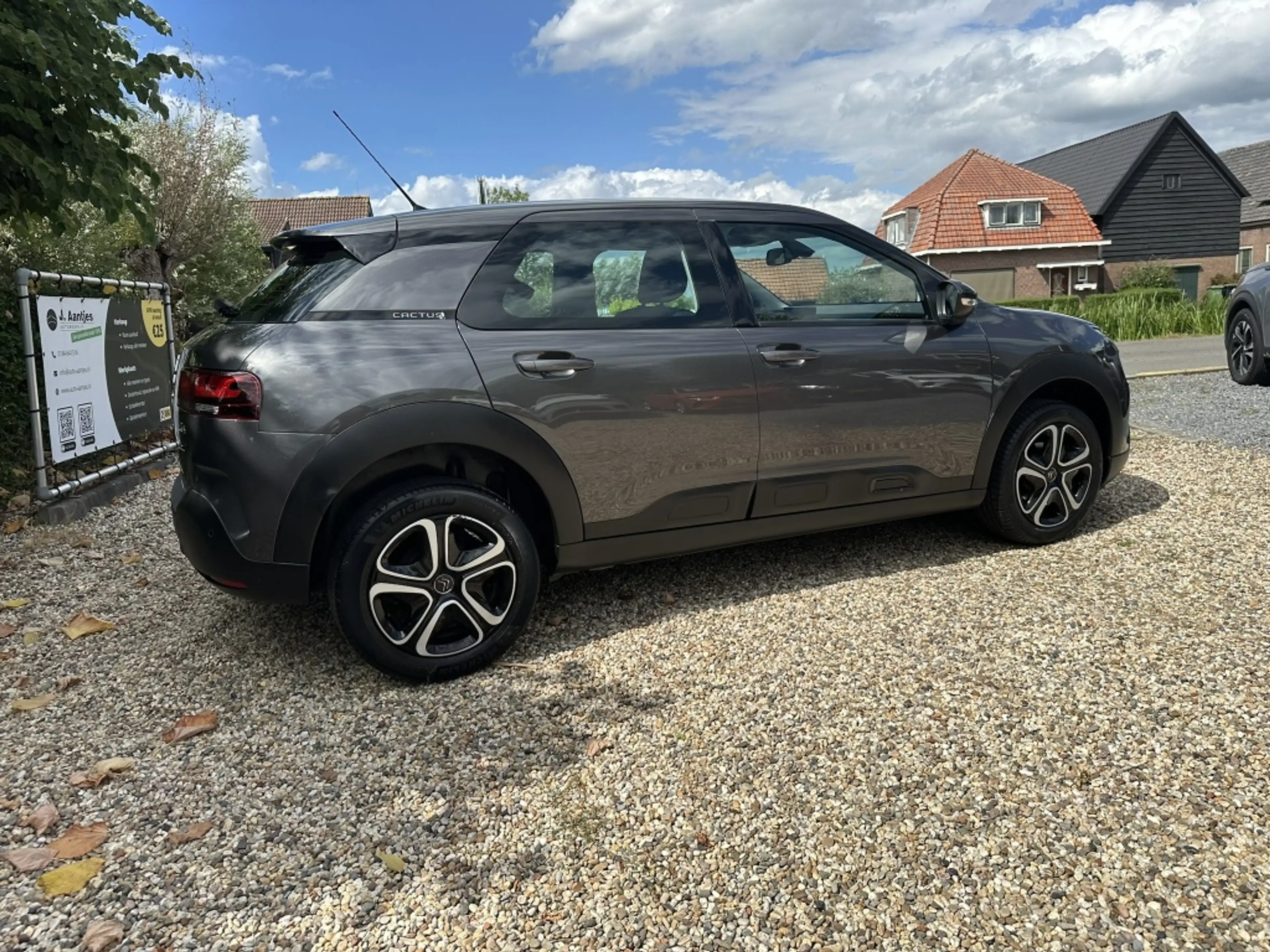 Citroen C4 Cactus 1.2 110PK Business Navi/Carplay/PDC — photo 4