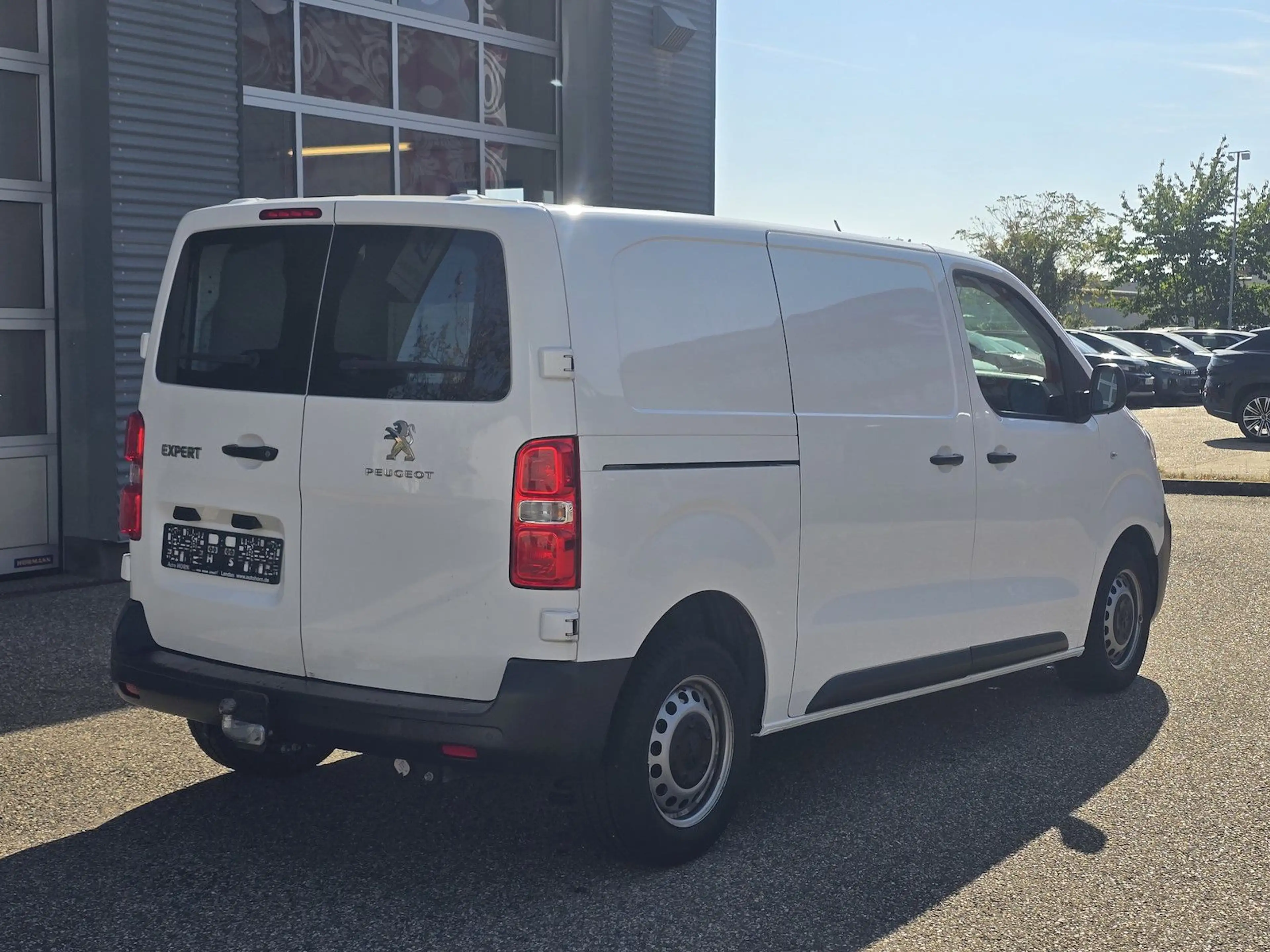 Peugeot Expert Premium L2 NAVI Klima AHK Werkstatt — photo 4