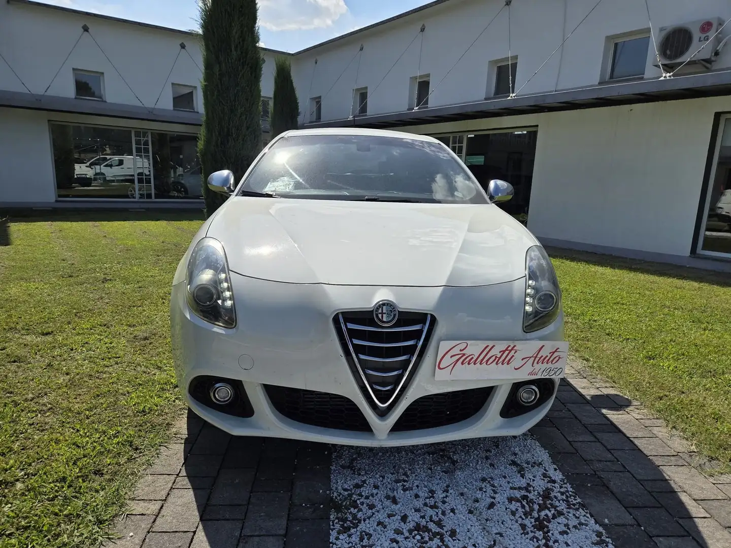 Alfa Romeo Giulietta 1.6 JTDm-2 105 CV Blanc - 2