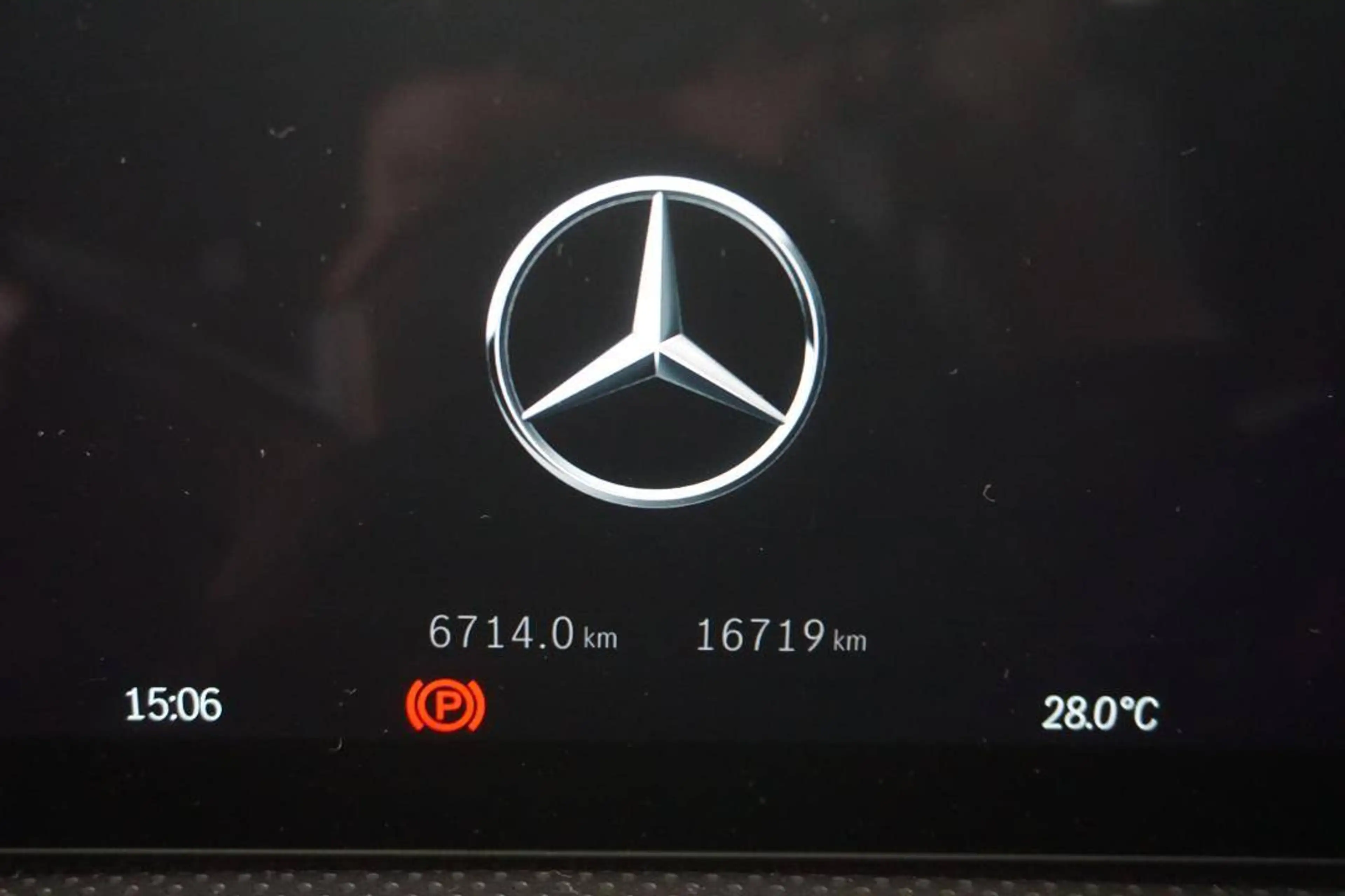 Mercedes-Benz CLA 250 AMG - MULTIBEAM LED — photo 11