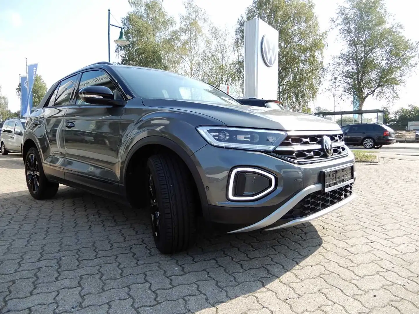 Volkswagen T-Roc 1.0 TSI OPF Style Grau - 2