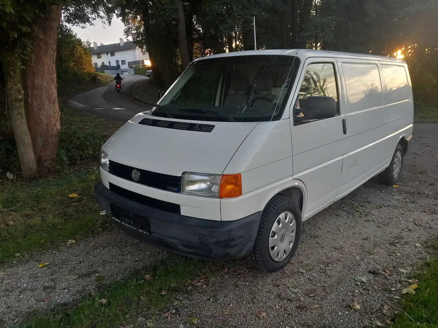 Volkswagen Transporter 2.5 Tdi - langer Radstand Weiß - 1