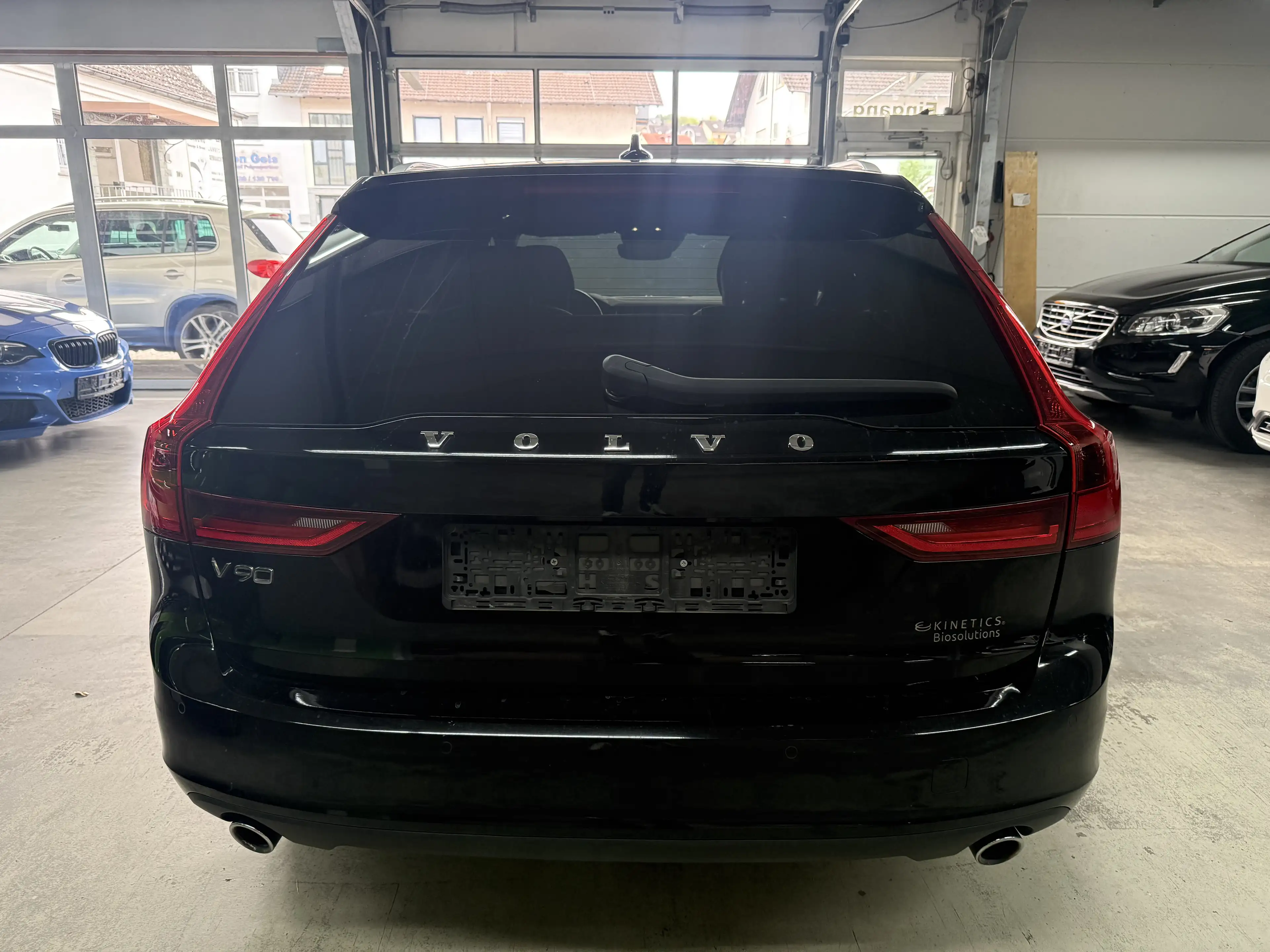 Volvo V90 Momentum AWD — photo 6