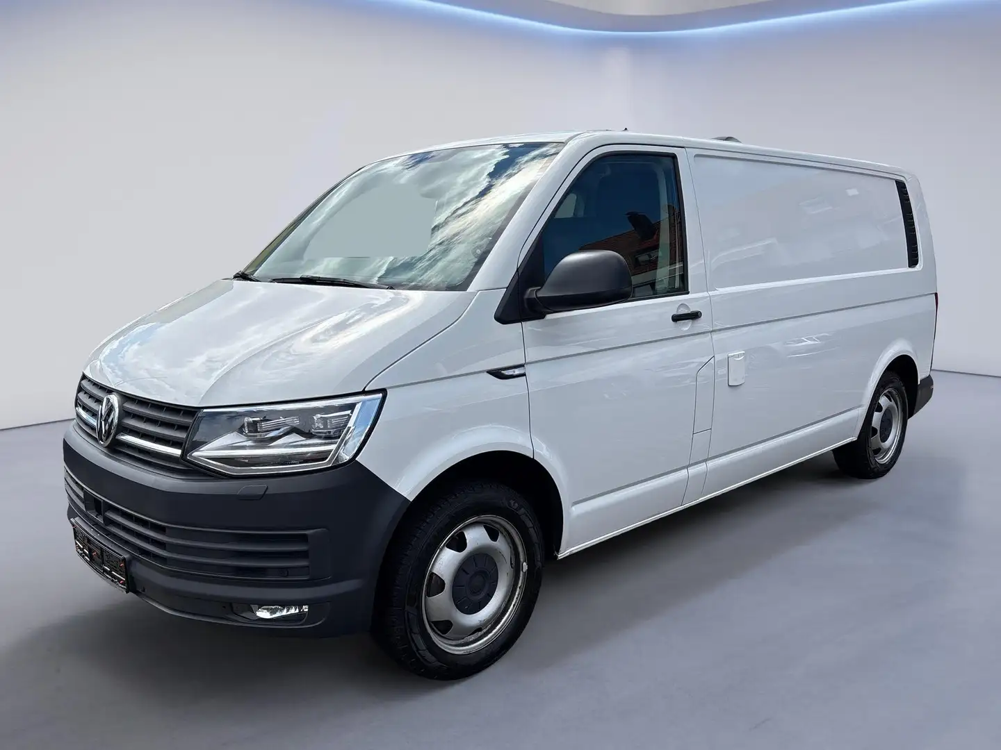 Volkswagen T6 Transporter Kasten lang 4Motion +Einbau+STHZ+AHK+RFK+LED+ACC+ Weiß - 2