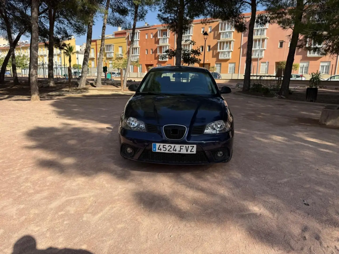 SEAT Ibiza 1.4TDi Reference 70 Azul - 1