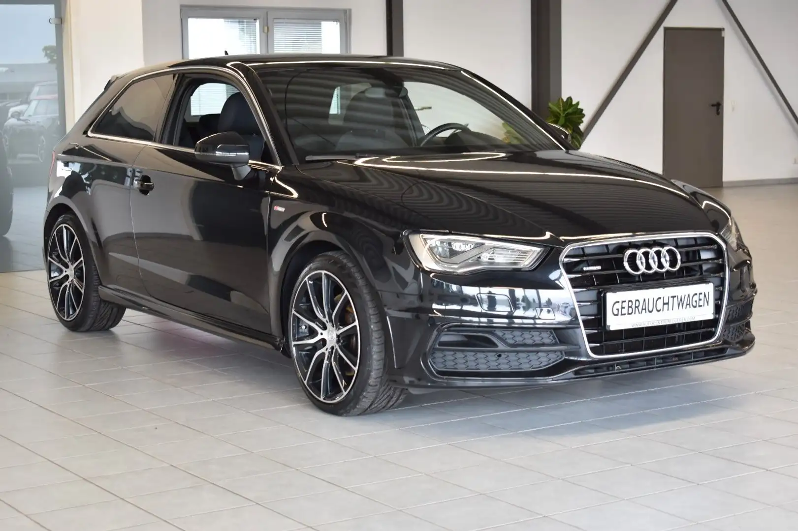 Audi A3 ambition quattro S-TRONIC/LED/NAVI/S-LINE/ Zwart - 1