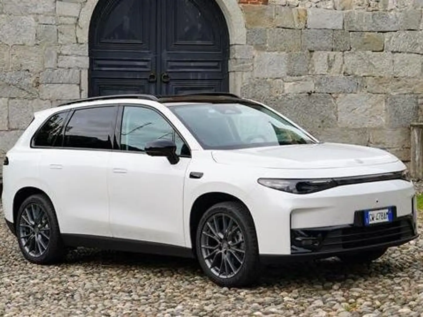 Leapmotor C10 Design Bianco - 1