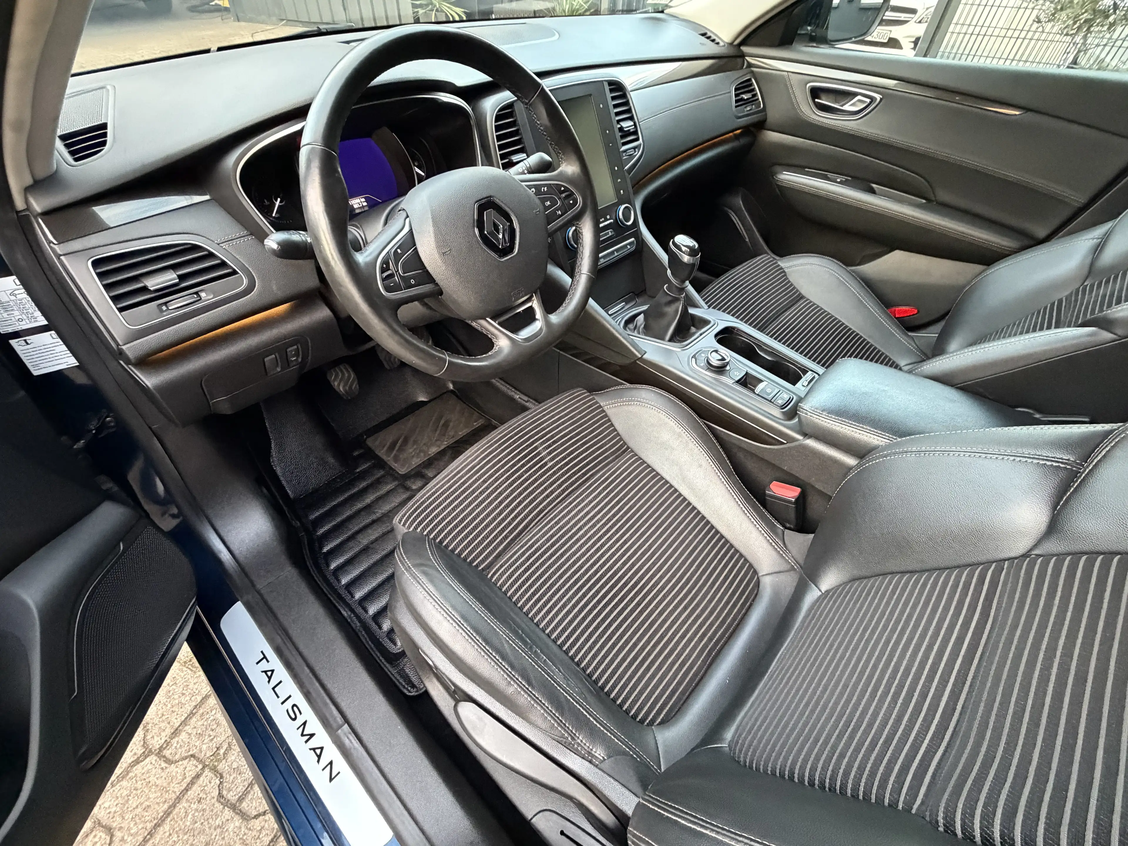 Renault Talisman Intens dCi FAP Energy Limousine Top Gepflegt Voll Leder Navi LED — photo 11