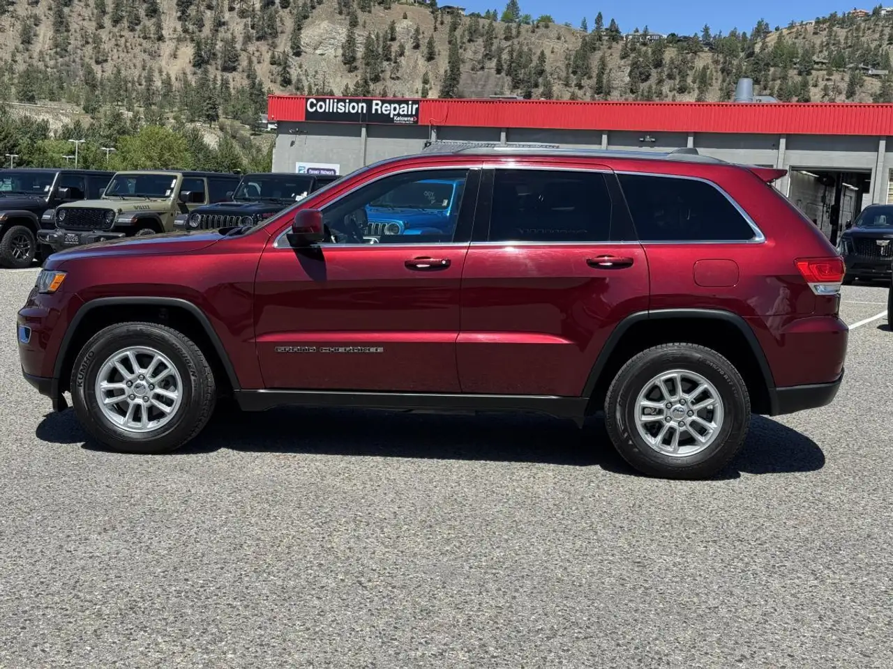 Jeep Grand Cherokee снимка Jeep Grand Cherokee