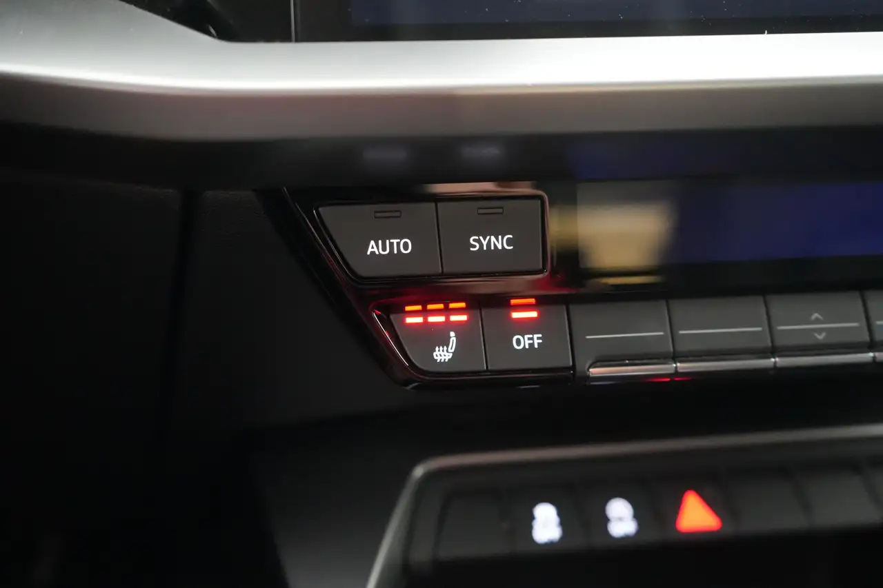 Audi A3 Sportback 30 TFSI Business Ed. Attraction LEDER/CU, миниатюра 22