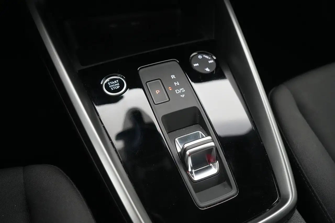 Audi A3 Sportback 30 TFSI Business Ed. Attraction LEDER/CU, миниатюра 16