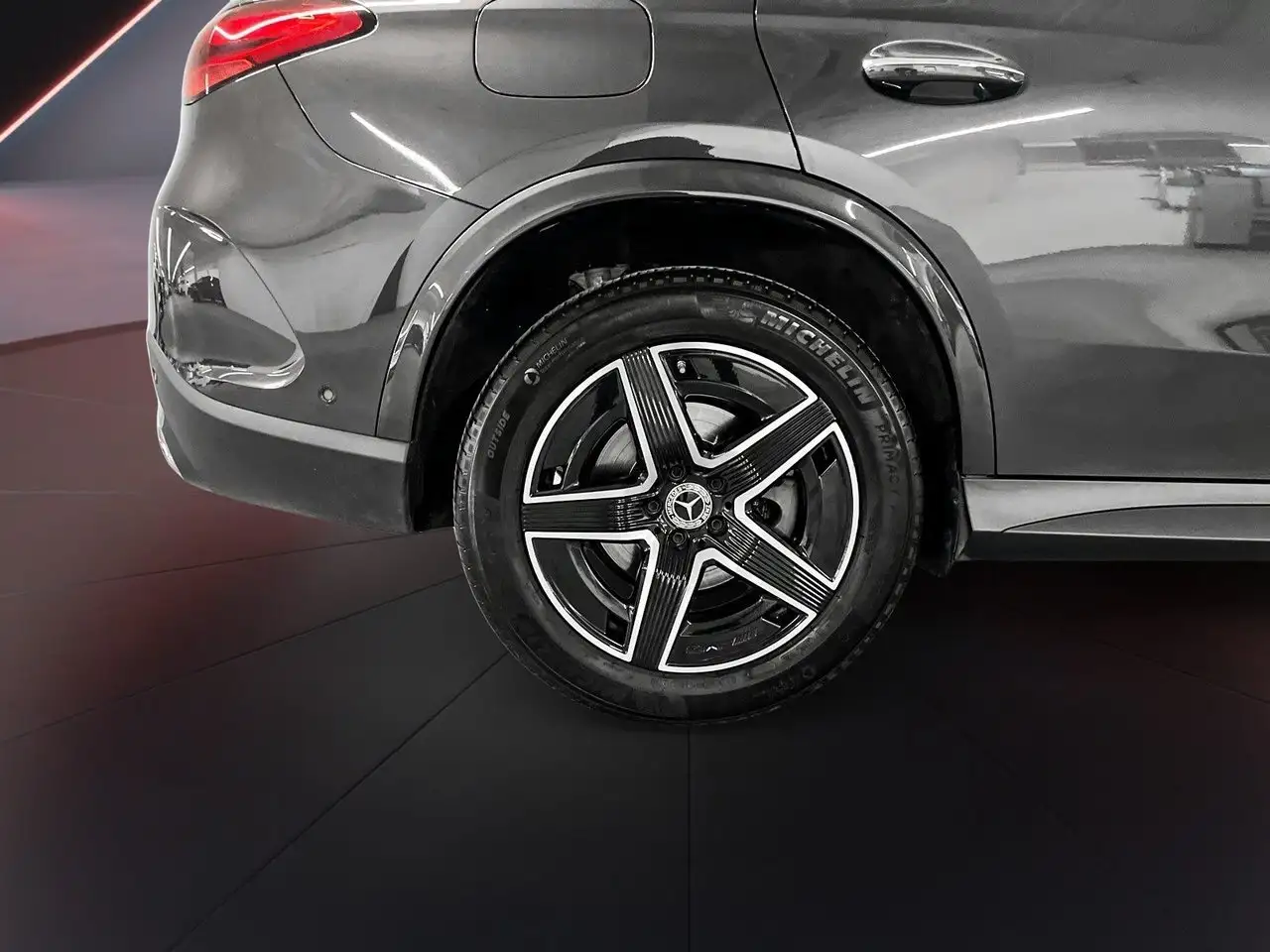 Mercedes-Benz GLC снимка Mercedes-Benz GLC
