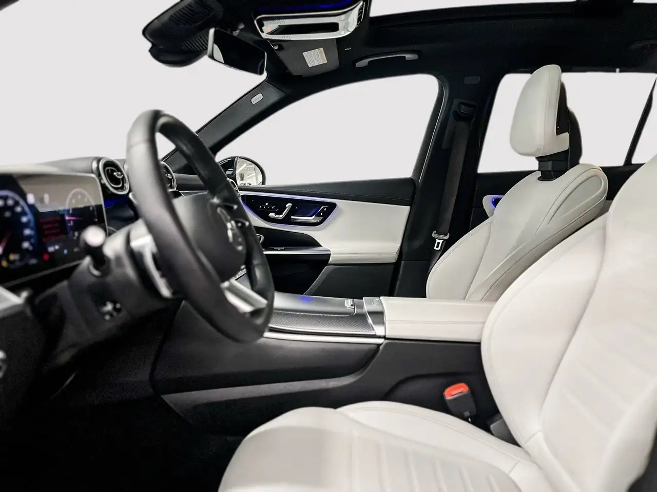 Mercedes-Benz GLC снимка Mercedes-Benz GLC