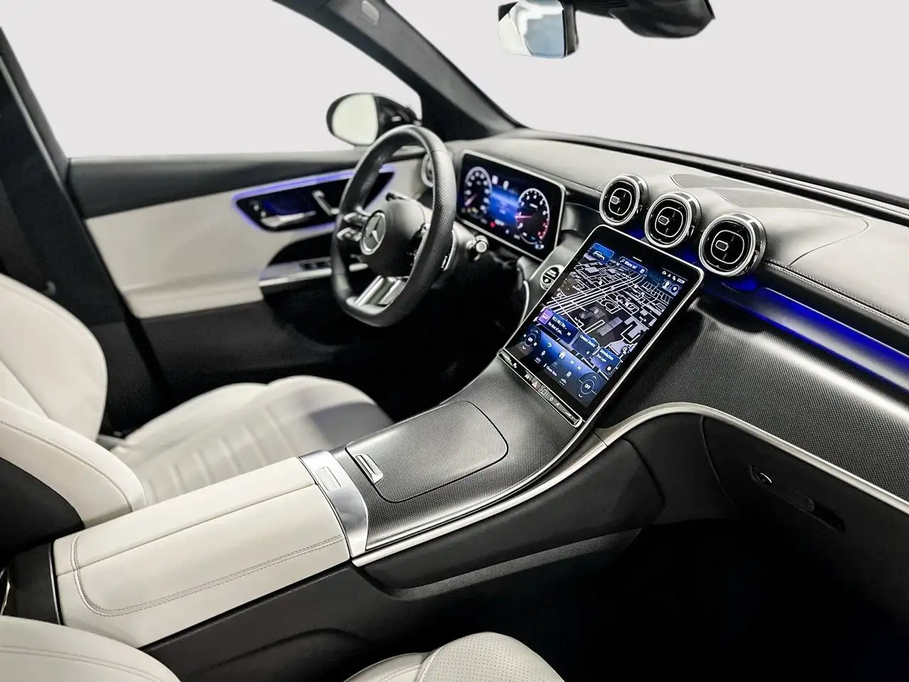 Mercedes-Benz GLC снимка Mercedes-Benz GLC
