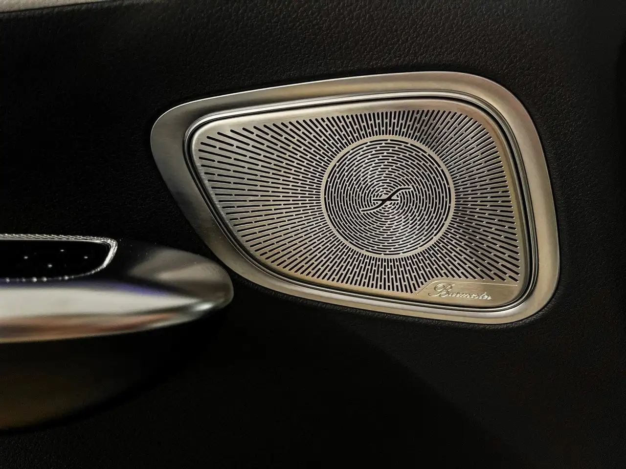 Mercedes-Benz GLC снимка Mercedes-Benz GLC