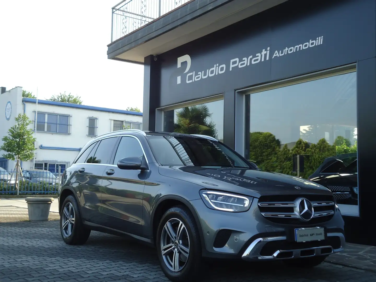 Mercedes-Benz GLC 220 D 4MATIC SPORT Grigio - 2