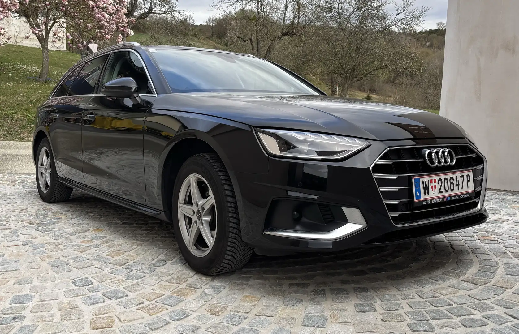Audi A4 Avant 35 TFSI advanced S-tronic - 1