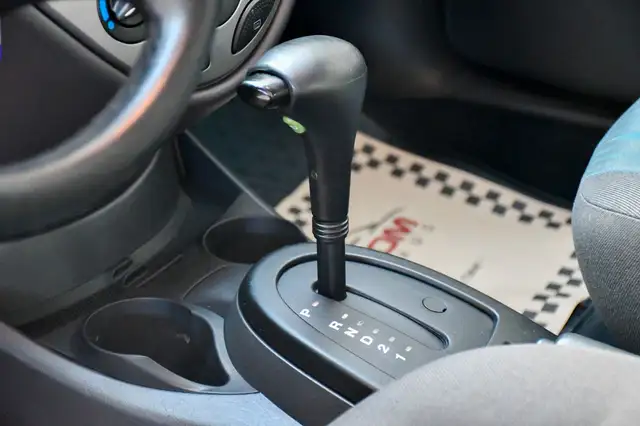 Ford Focus view 20