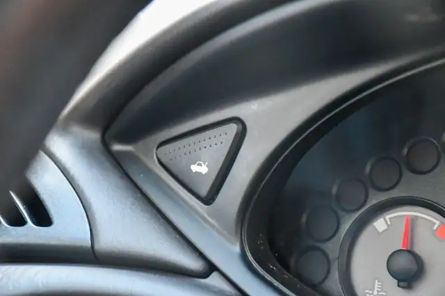 Ford Focus view 26