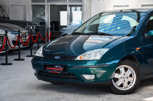 Ford Focus view 28